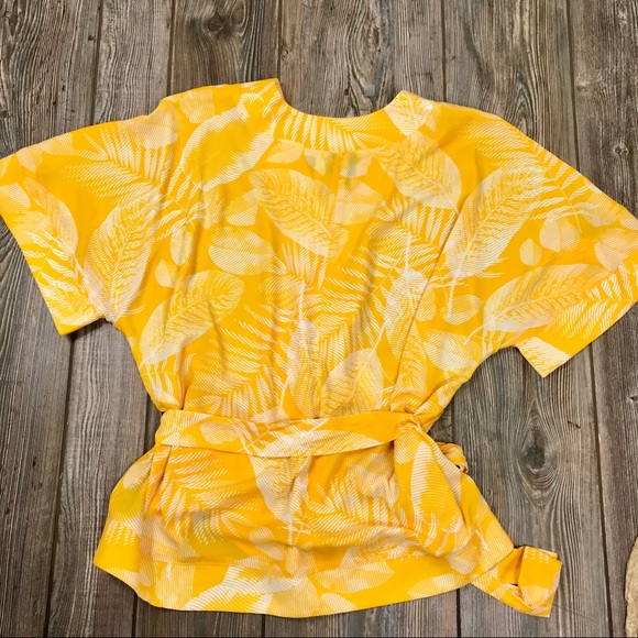 WORTHINGTON yellow palm print top - Picture 6 of 7